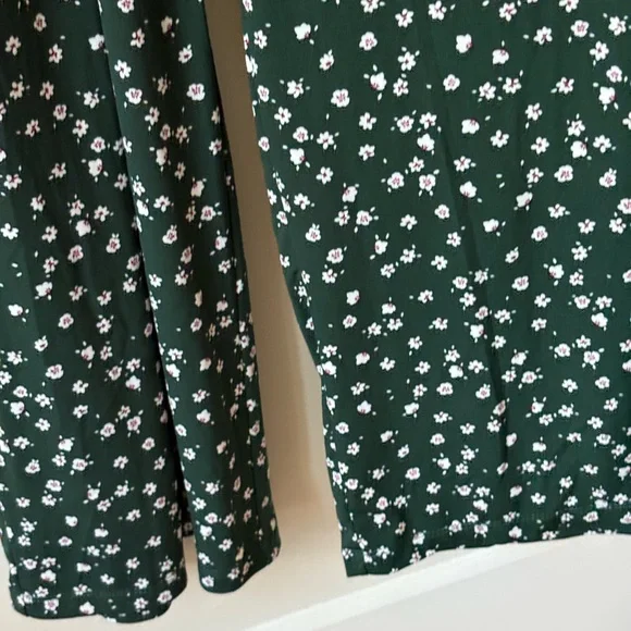 Kaileigh Rochelle Knit Floral Jumpsuit - Picture 11 of 15